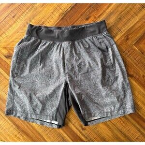 Lululemon THE shorts - medium
